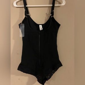 Shape-wear. Never worn. Tag still on.